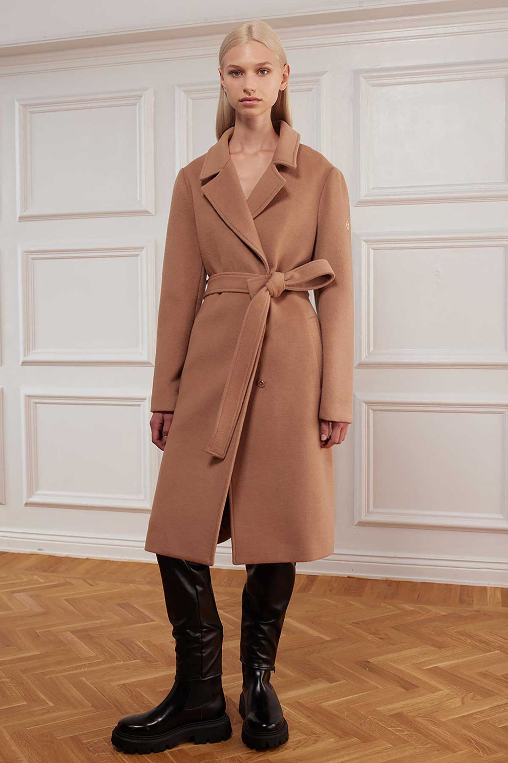 RUBINA CAMEL