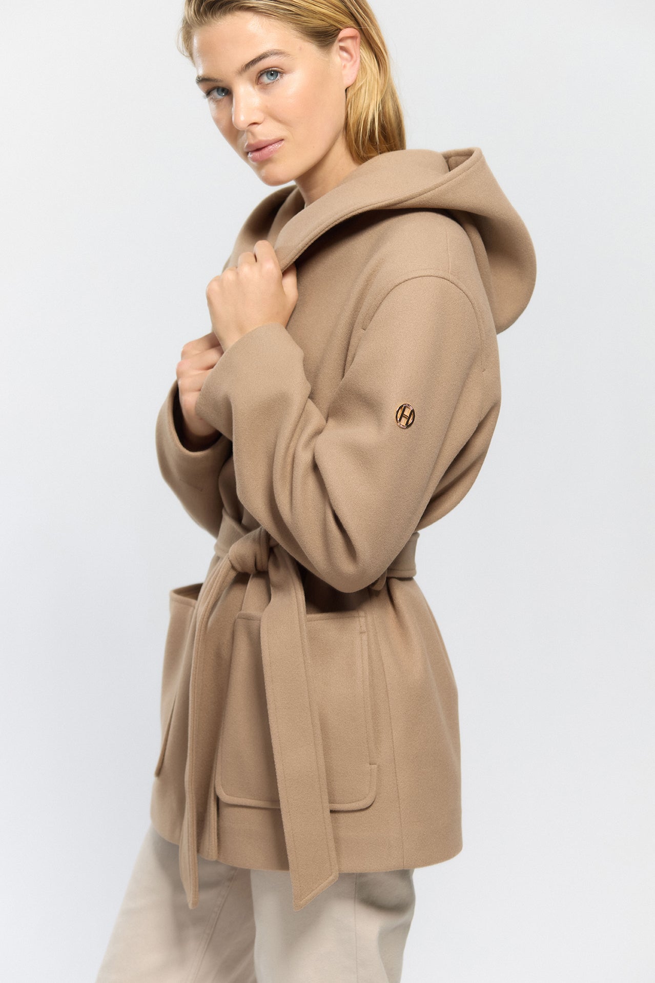 WILDA TAUPE